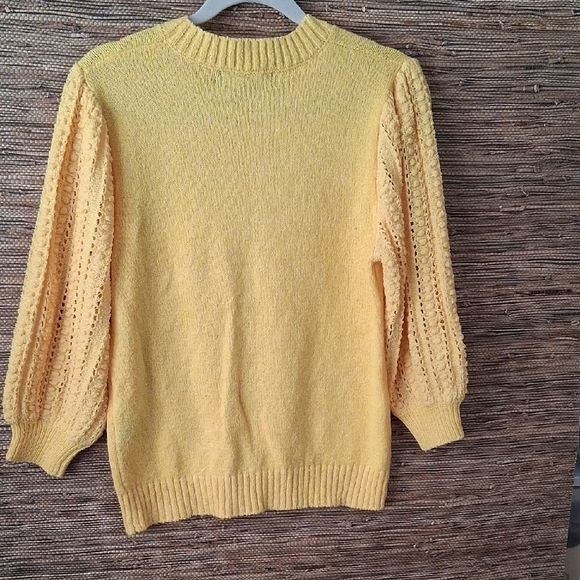 Comfy Love at First Find Yellow Crew Neck Sweater Crochet Sleeves  - Size XL - Picture 7 of 8